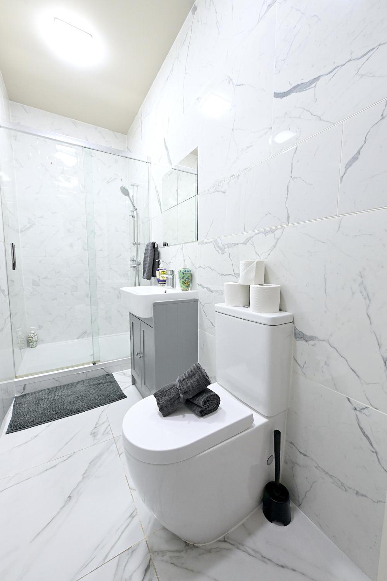 1 Bedroom Flat In Wood Green Piccadilly Line Londen Buitenkant foto