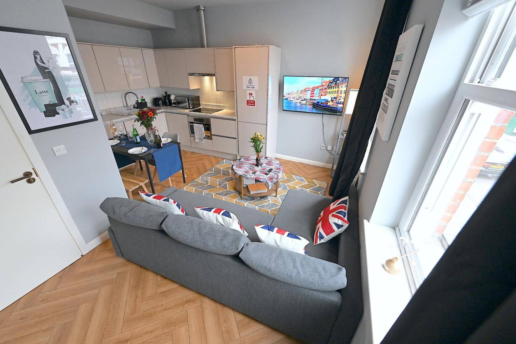 1 Bedroom Flat In Wood Green Piccadilly Line Londen Buitenkant foto